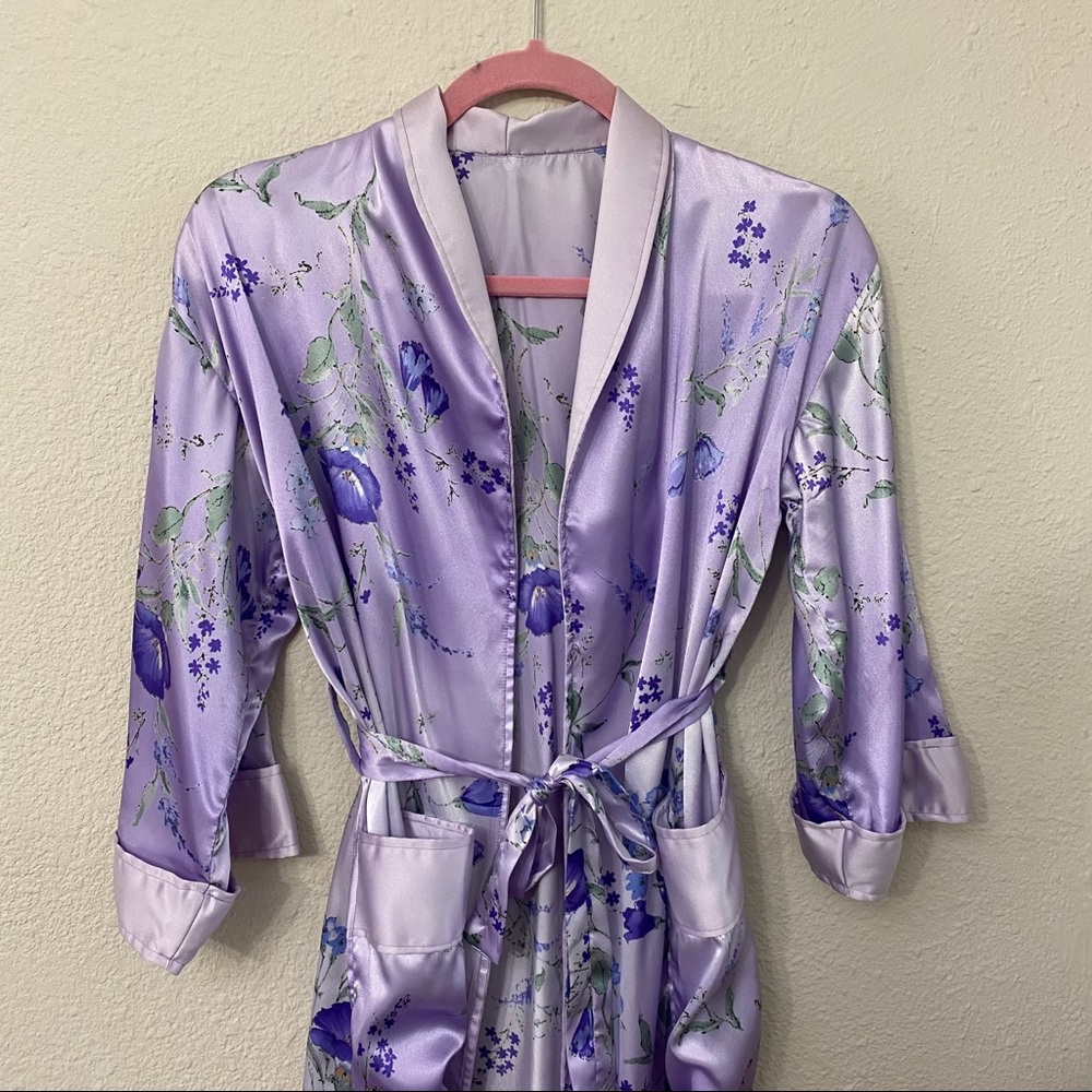 Silky floral robe